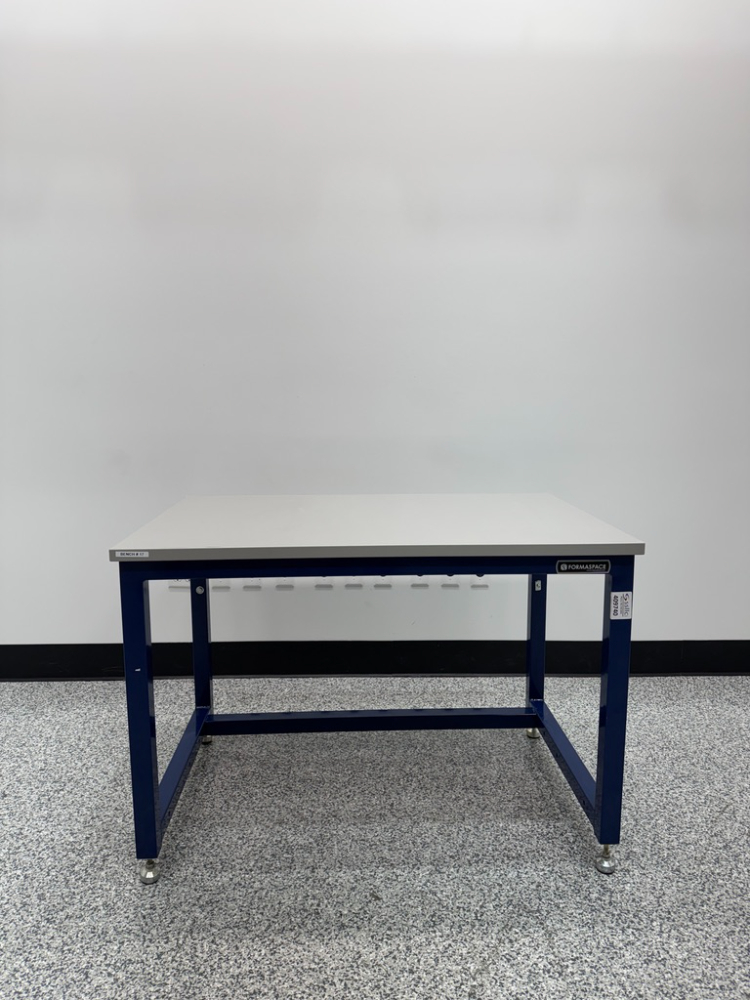 Image of Formaspace 4' Stationary Laboratory Table